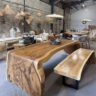 Table en bois de suar